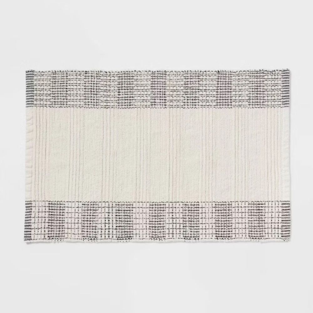 Threshold Oversized Black and White Chenille Bath Rug size 24x36
